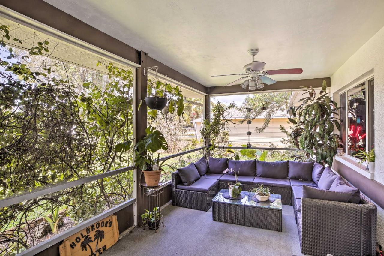 Updated Fort Myers Escape With Screened Lanai! Villa Exterior photo